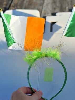 2Irish Flag Headband St Patrick's Day Ireland Tricolor Green Feather Party Favor